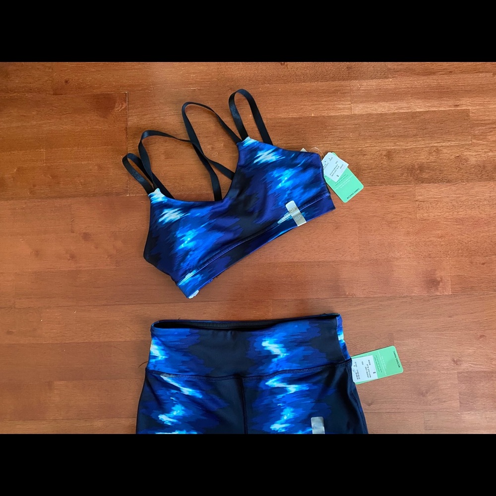NEW! F21 WORKOUT SET - Picture 2 of 6